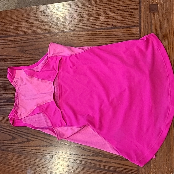 The North Face workout top - Picture 4 of 4